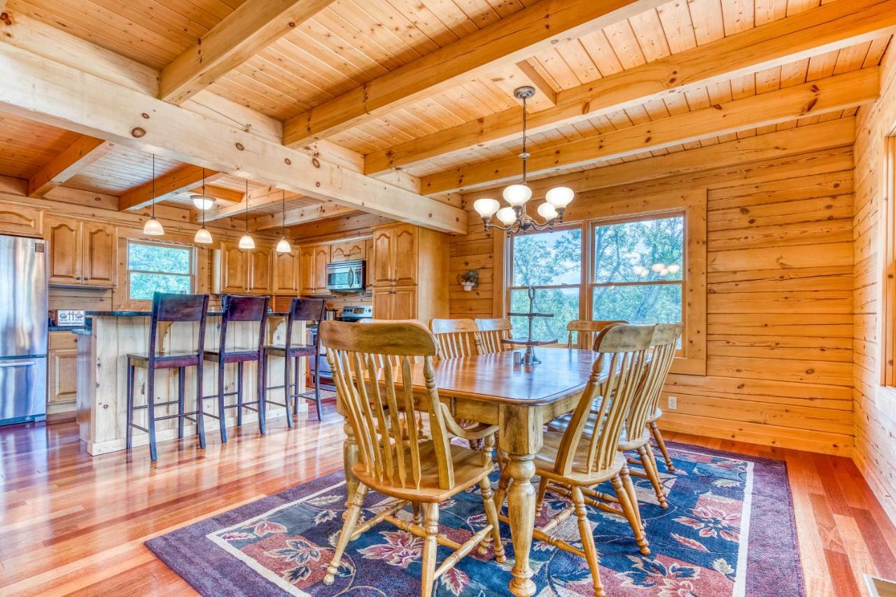 Majestic Lakefront Lodge Sevierville Eksteriør billede