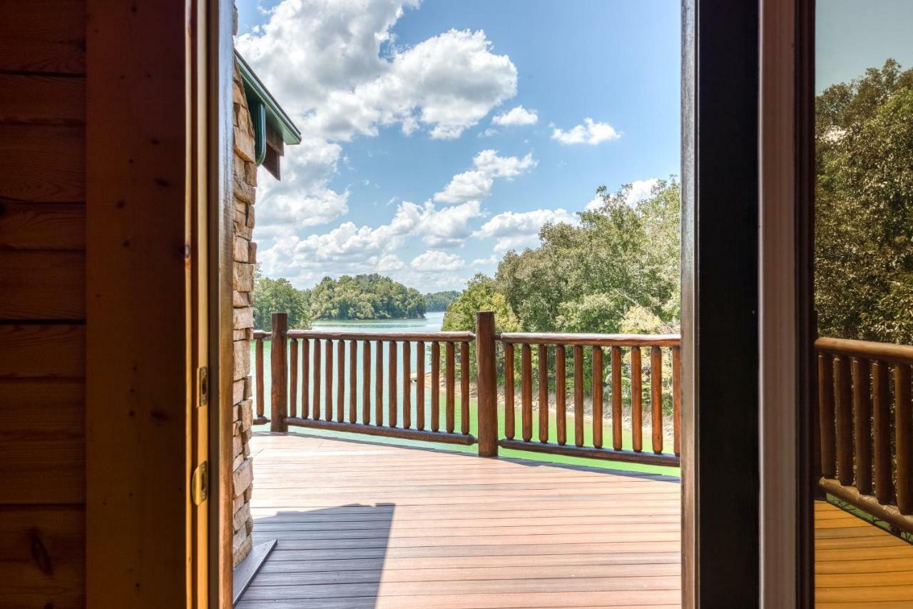 Majestic Lakefront Lodge Sevierville Eksteriør billede