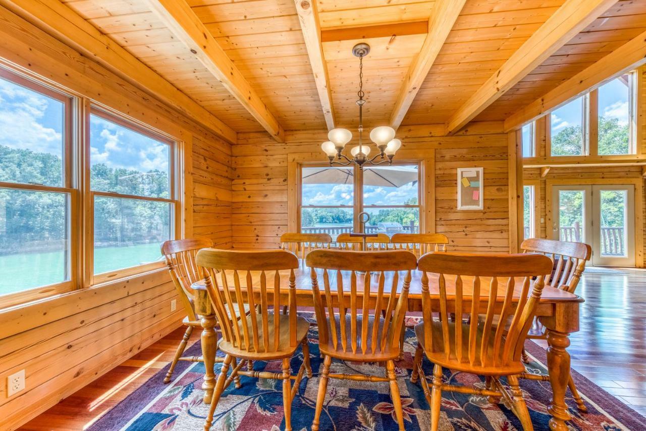 Majestic Lakefront Lodge Sevierville Eksteriør billede